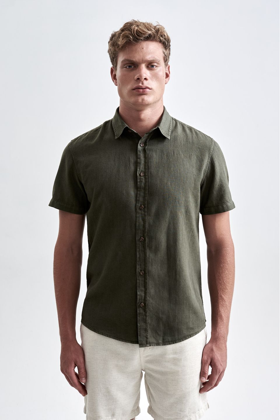 Camisa de Linho Belize Ii Manga Curta Verde