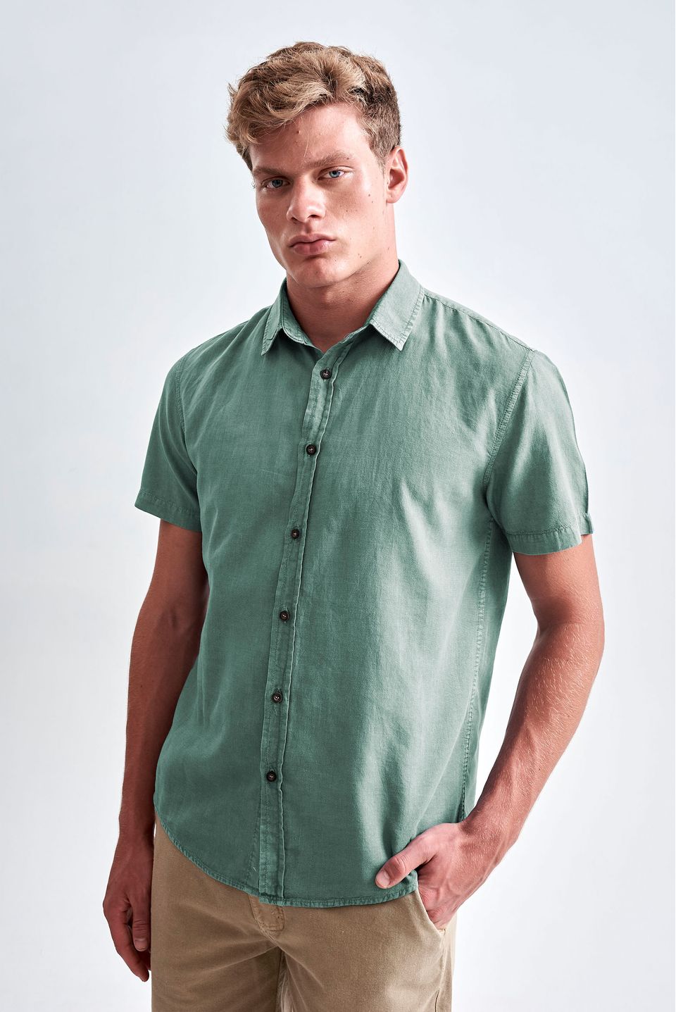 Camisa de Linho Belize Ii Manga Curta Verde Claro