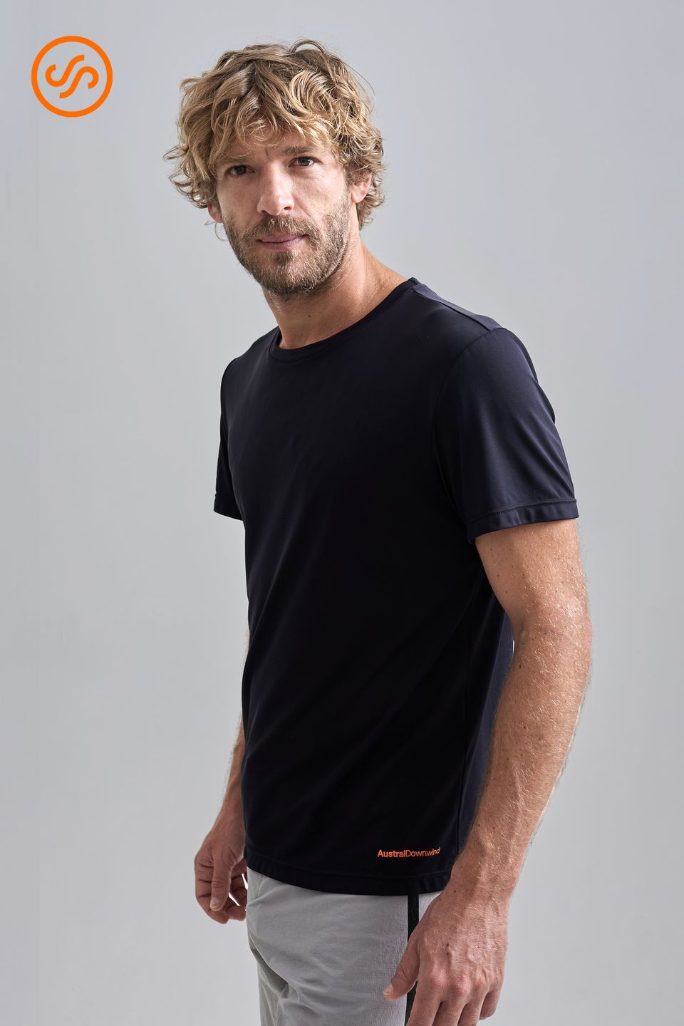 Camiseta Hybrid Downwind Preto