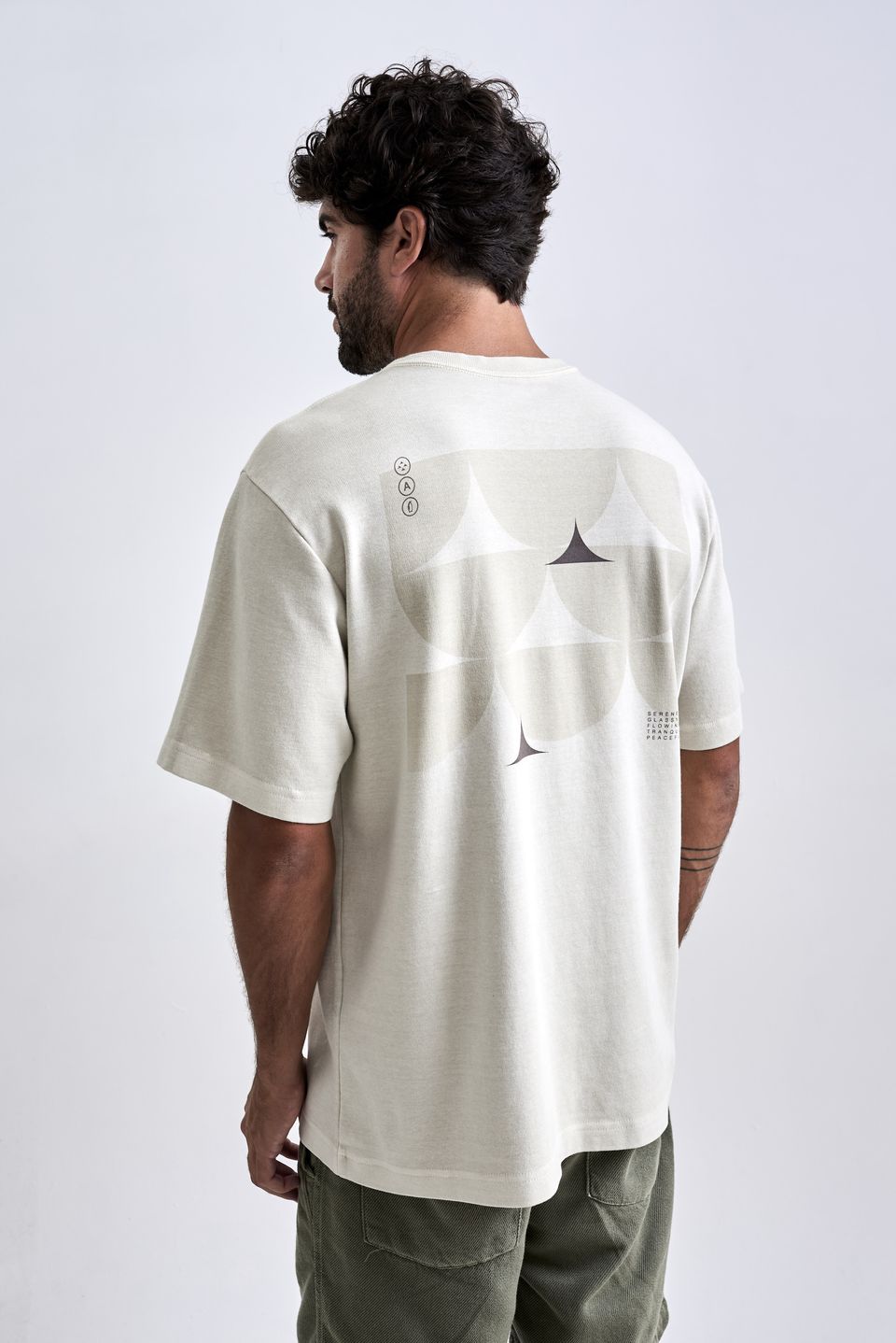 Camiseta Oversized Glassy Stone Creme