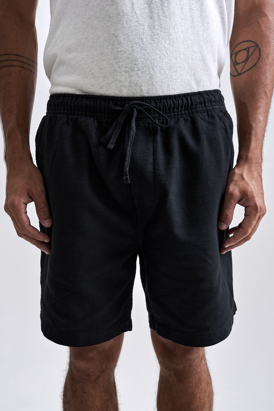 Shorts Pinus Preto